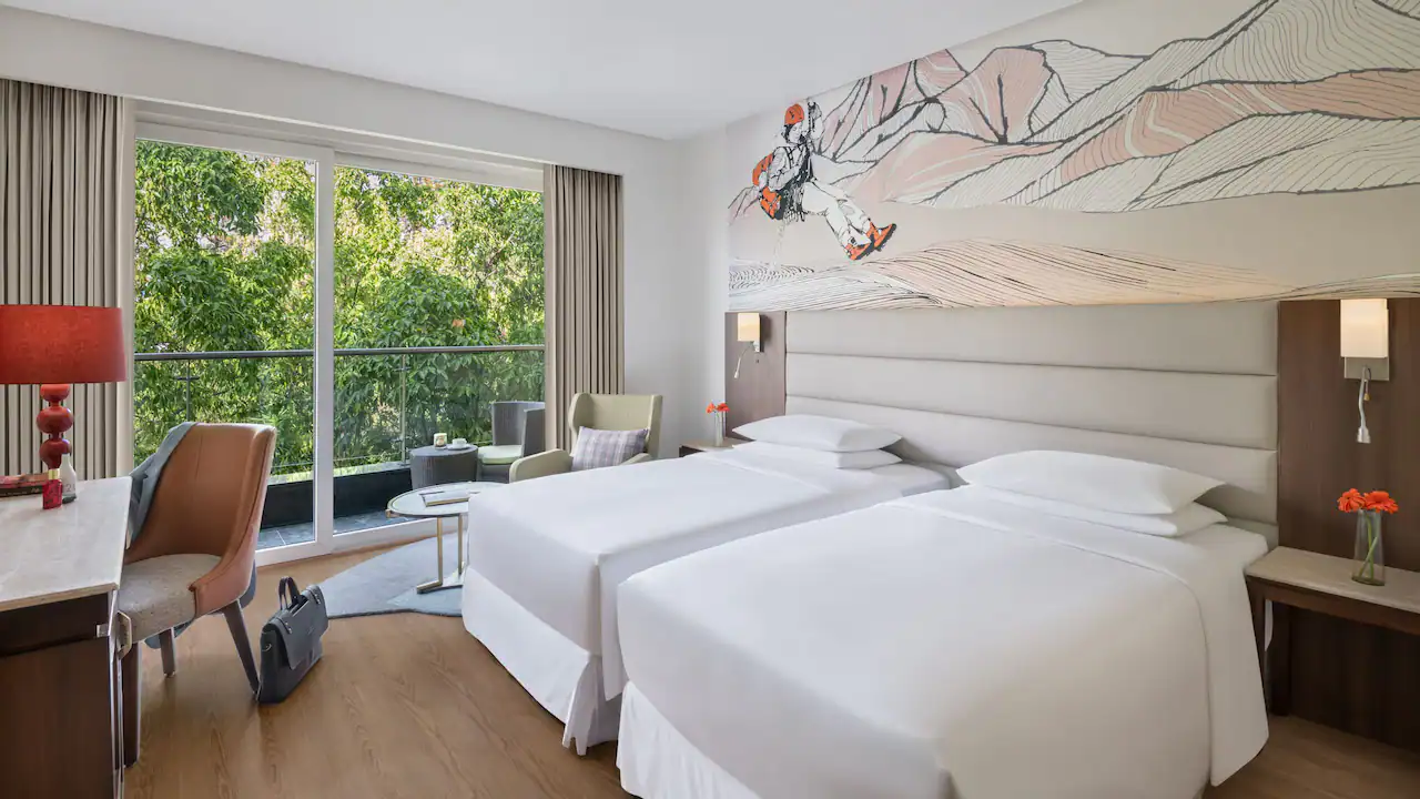 2 Twin Beds, Balcony