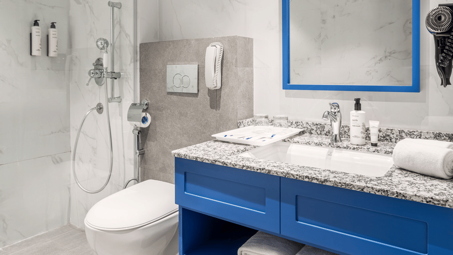 Bathroom_1_crrywd