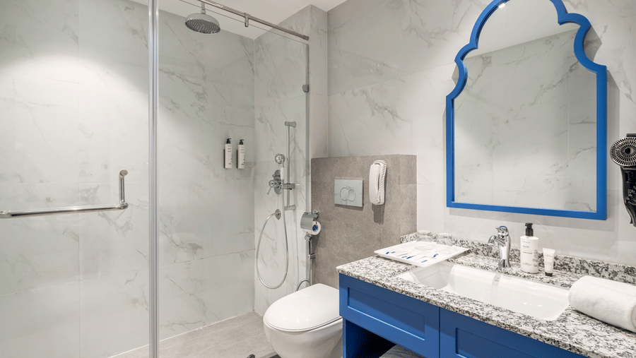 Bathroom_Superior_room_ubq05i