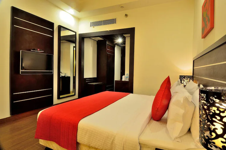 Deluxe Room2