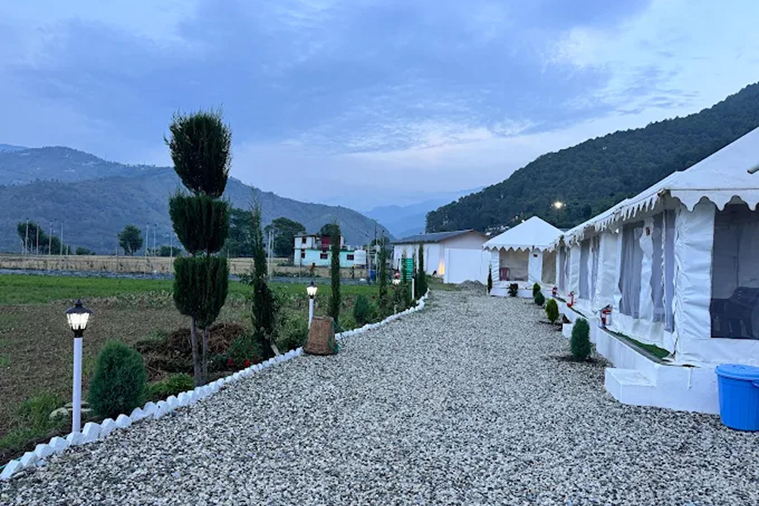 Monkey Tail Resort, Barkot